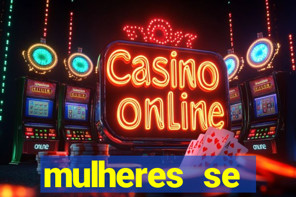 mulheres se exibindo ao vivo